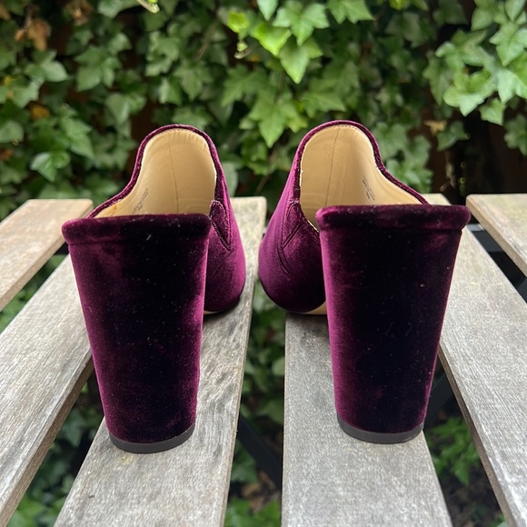 velvet dark purple ann taylor mules, size 9 - Picture 5 of 7